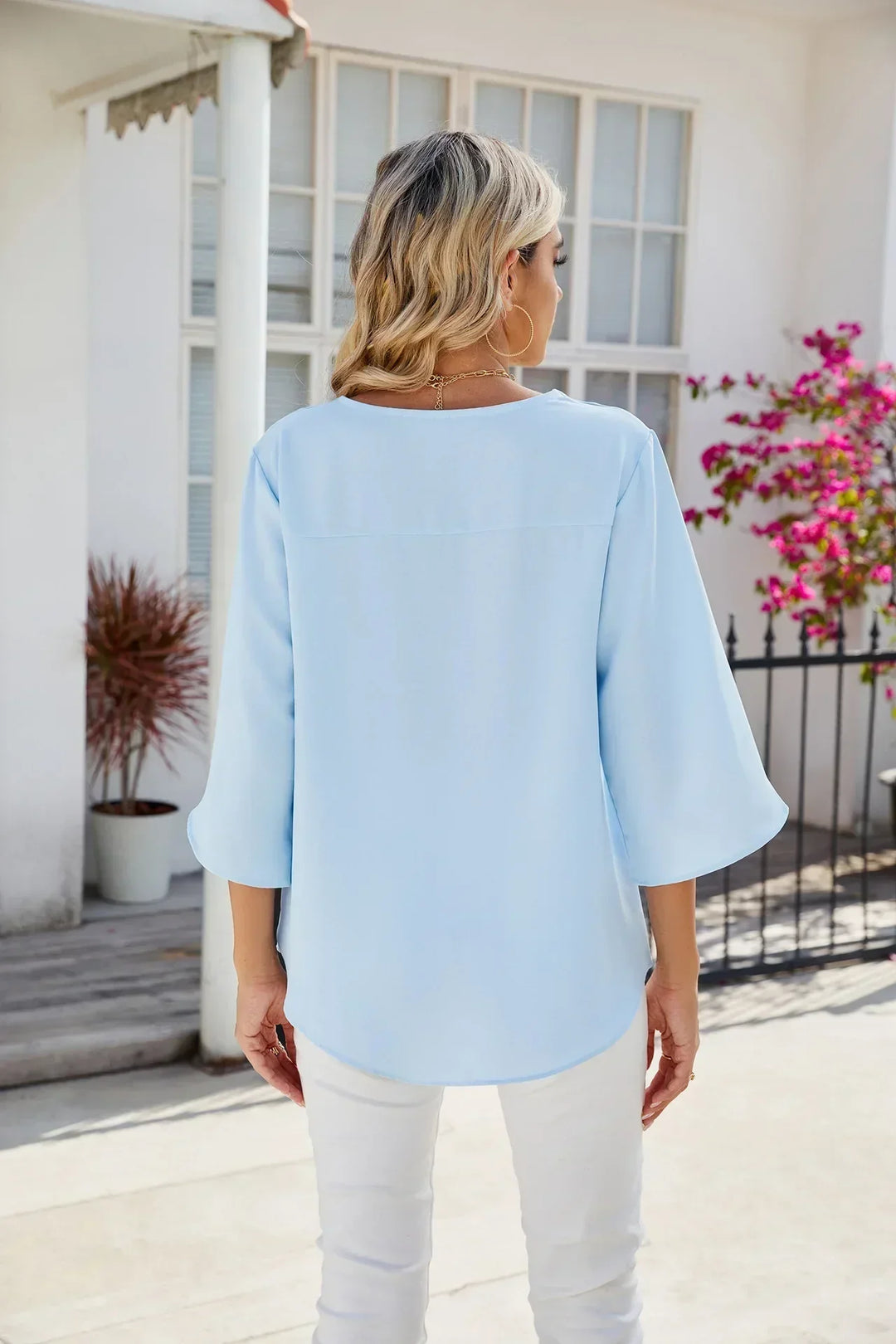Zara | Zeitloses V-Ausschnitt-Top