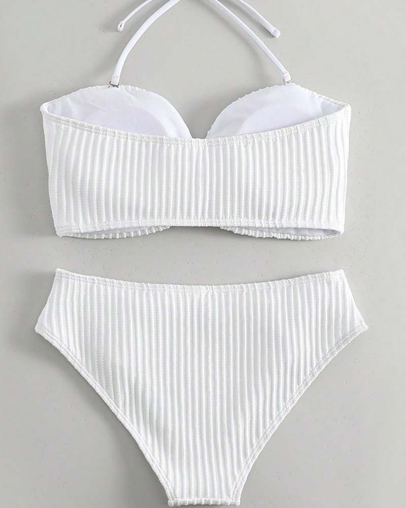 Gerippter Bikini mit Goldketten-Detail