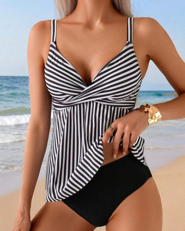 Schwarz &amp; Weiß Gestreiftes Fließendes Tankini